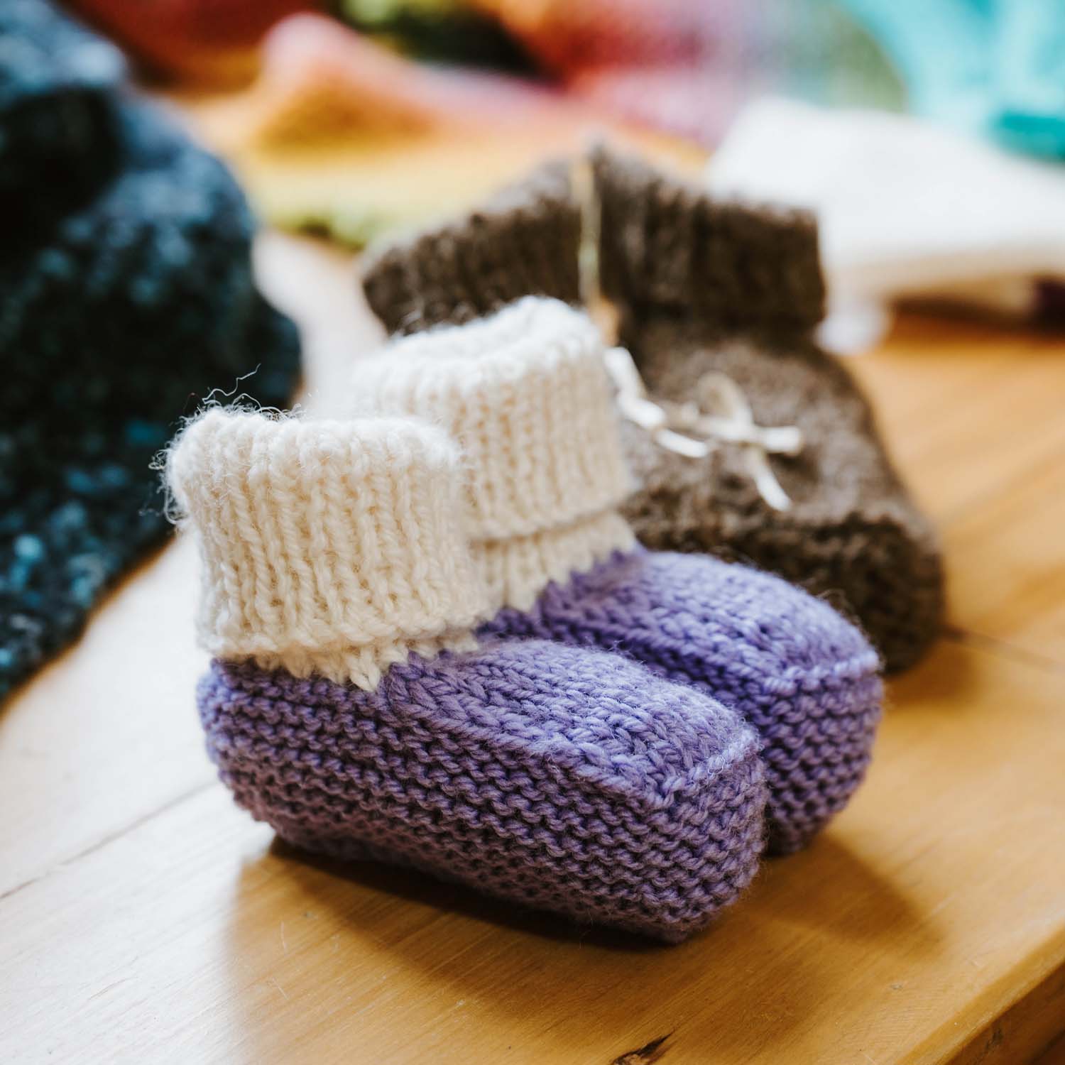 knitted-booties-mudgee-art-craft